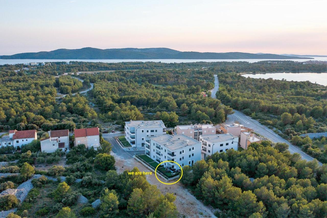 My Adriatic Place With Private Garden And Garage 시베니크 외부 사진